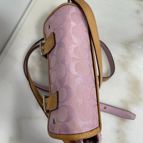 Vintage Y2K pink Coach Signature Mini Field Bag/Cross Body 6844 with Dust Bag - Picture 4 of 15